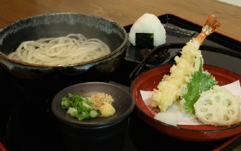 まるぜんセット｜徳島 手打ち 讃岐うどん 竹内製麺所
